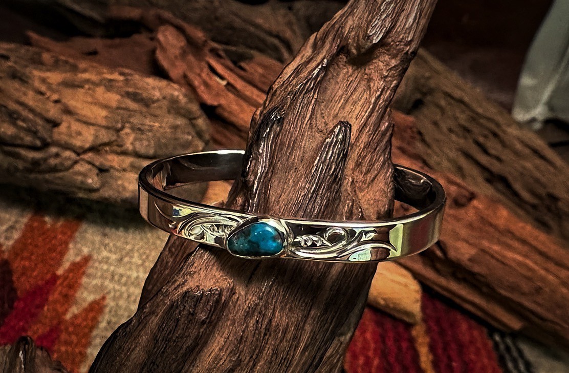 ビズビーターコイズ with ショートアラベスクソフトエッジバングル