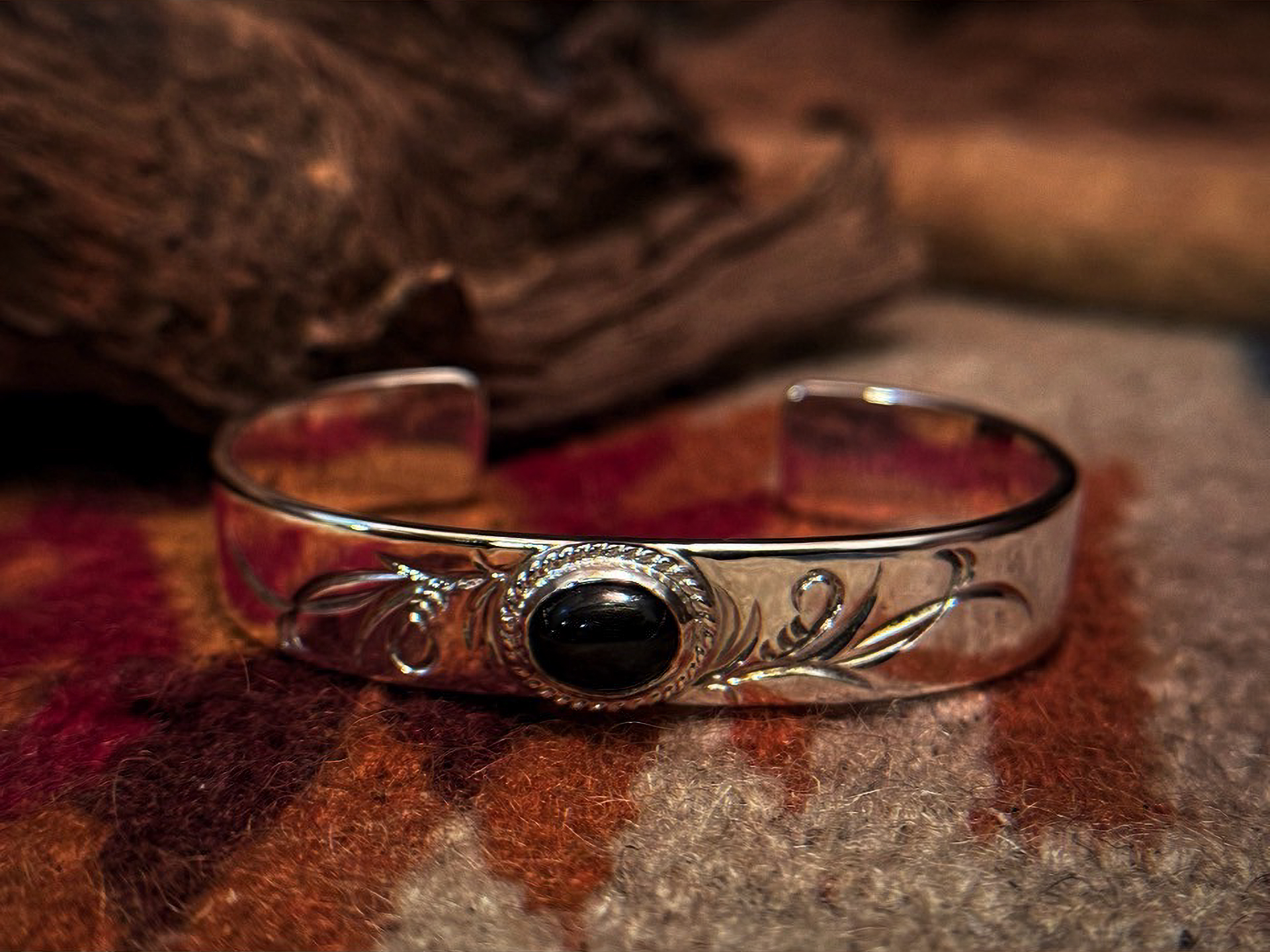 ブラックスター with ショートアラベスクソフトエッジバングル